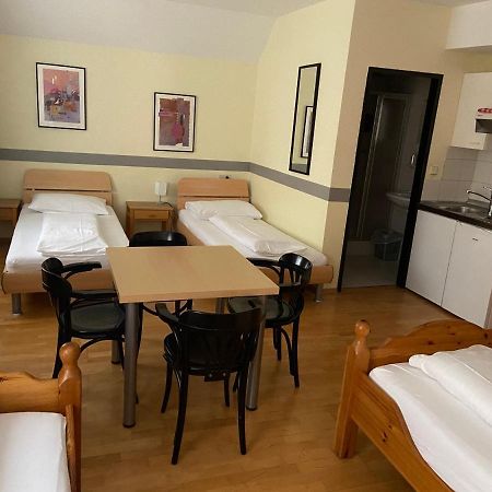 Hotel Schlafgut Sankt Poelten Esterno foto