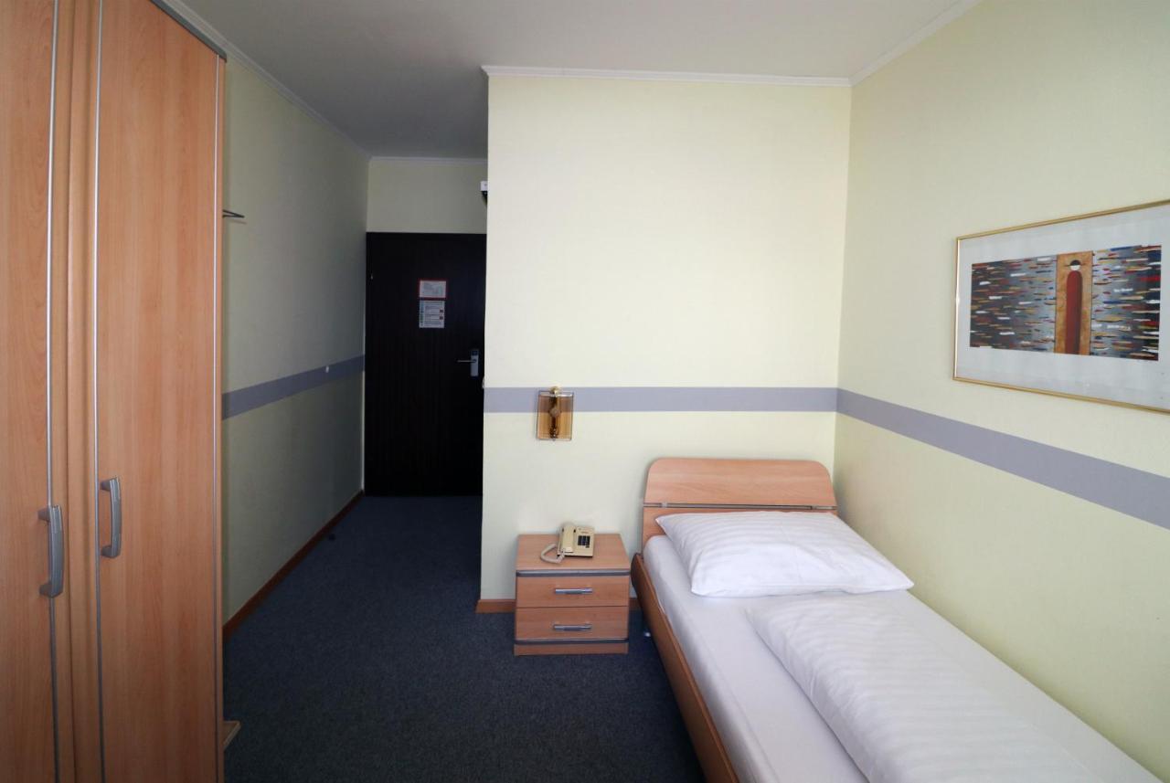 Hotel Schlafgut Sankt Poelten Esterno foto