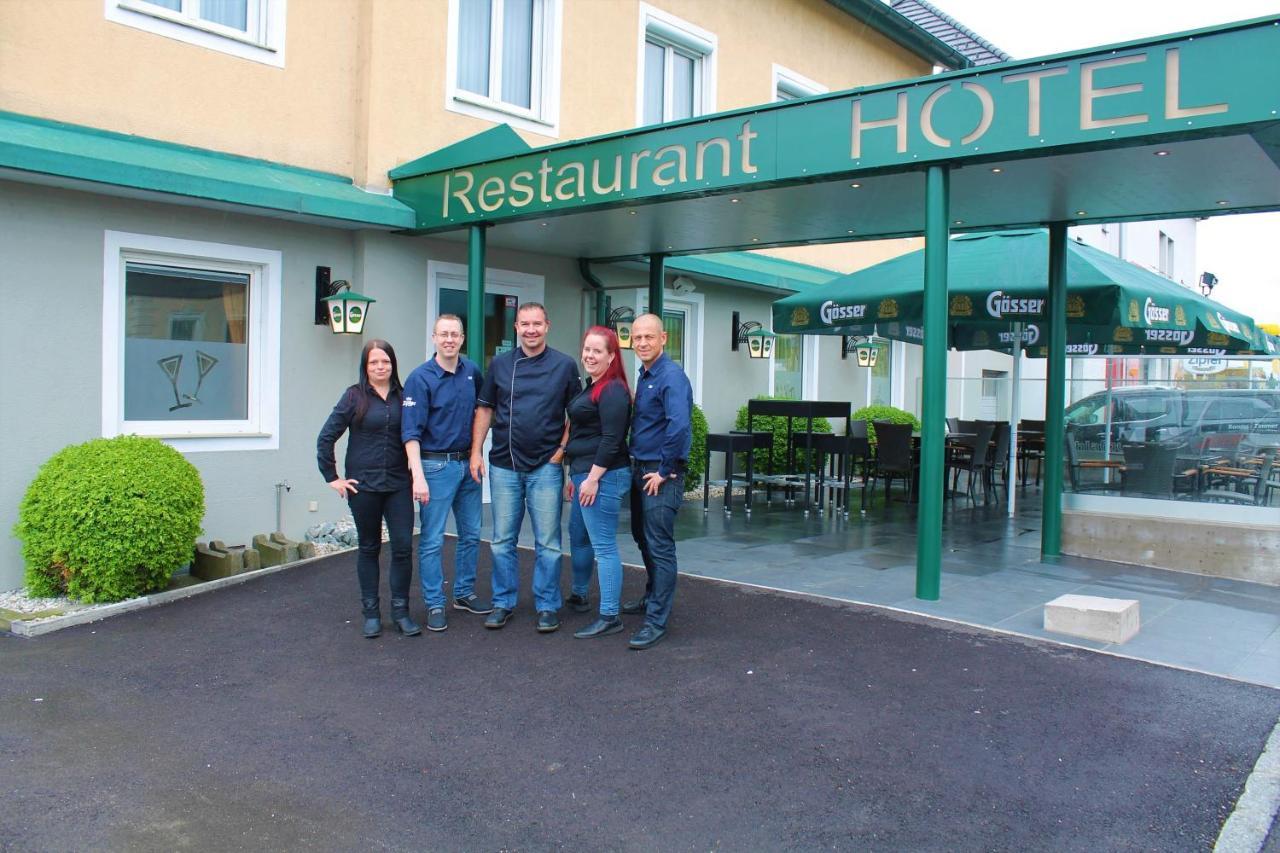 Hotel Schlafgut Sankt Poelten Esterno foto